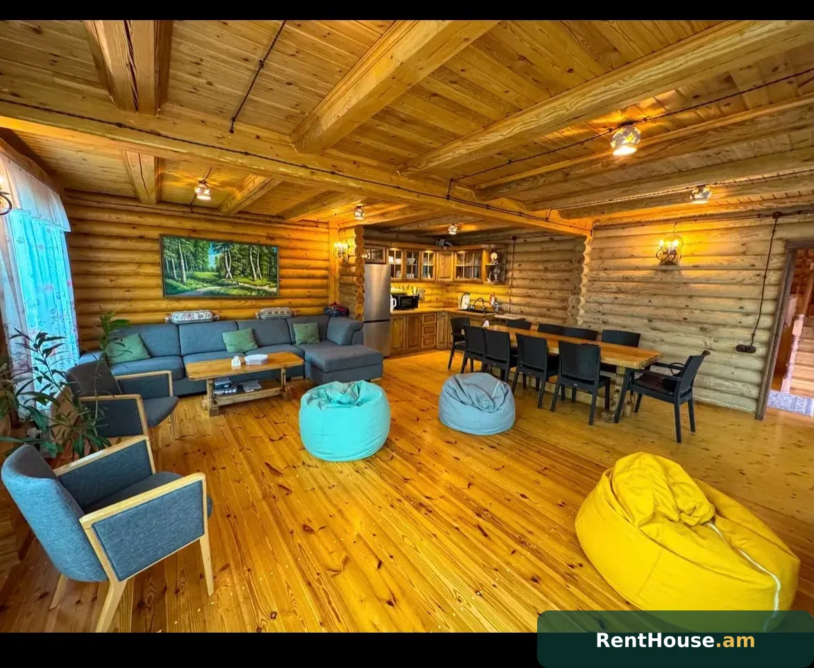 Villa with a pool · Dzoraghbyur · #AM1006 — 2